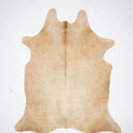 Koelap Koeienhuid - Beige Egaal Langharig - 235 x 200 cm